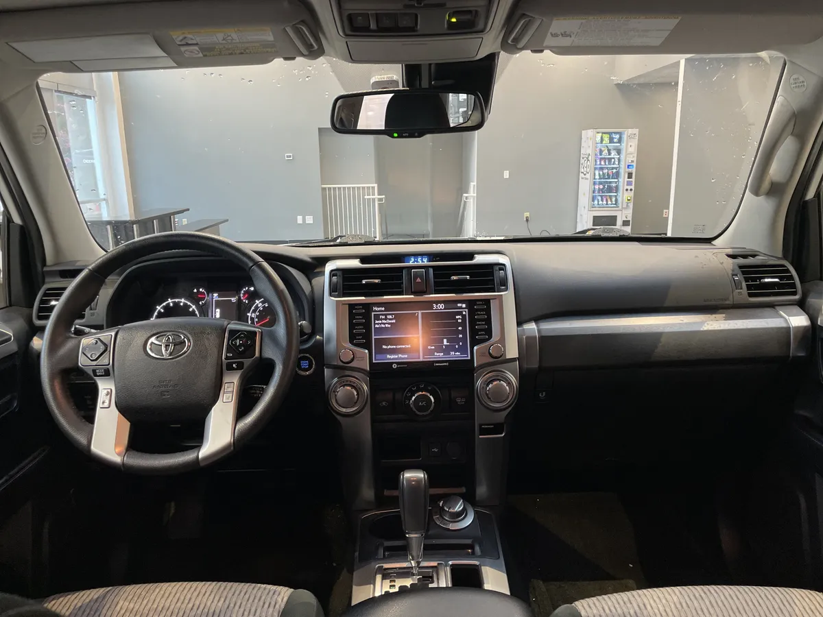 2021 Toyota 4Runner SR5 thumbnail 29