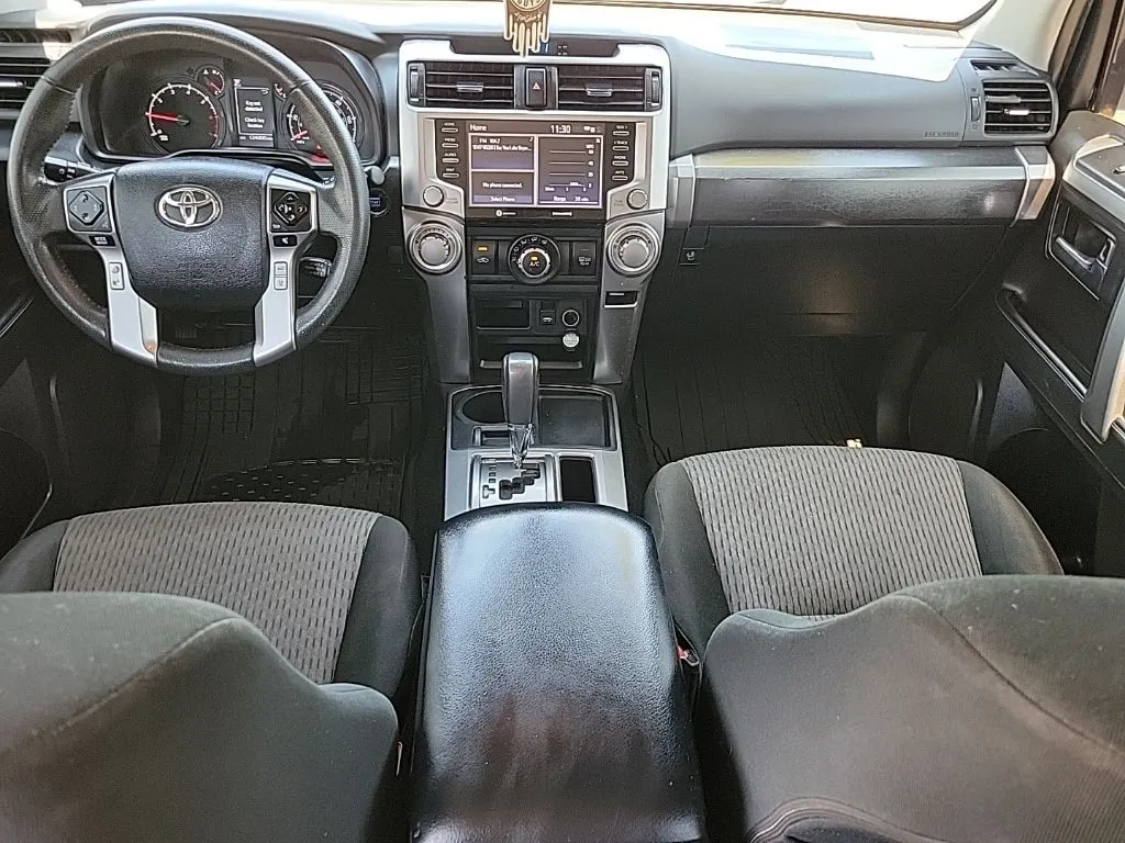 2021 Toyota 4Runner SR5 thumbnail 15