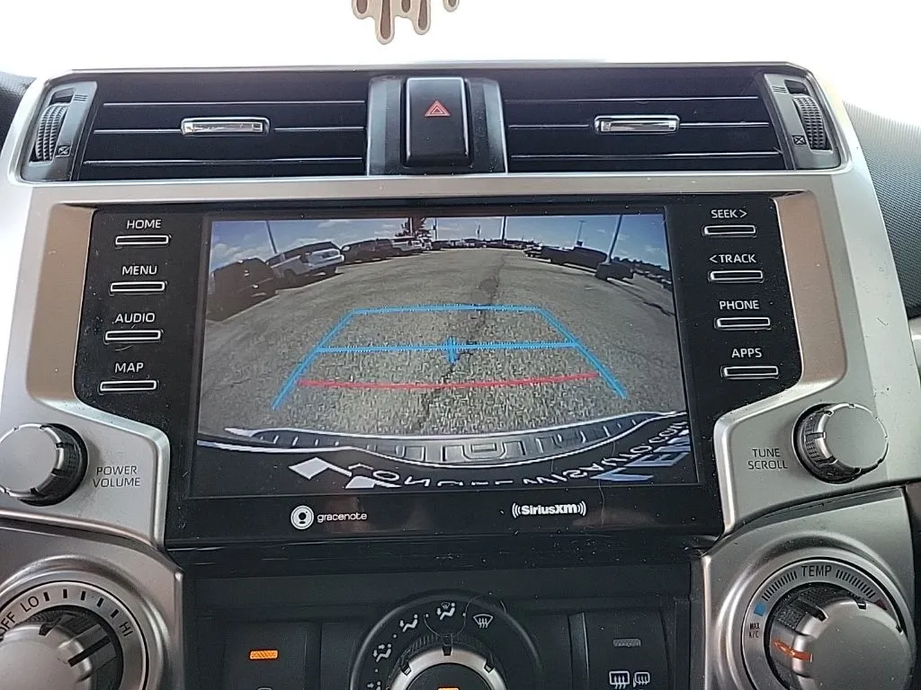 2021 Toyota 4Runner SR5 thumbnail 18