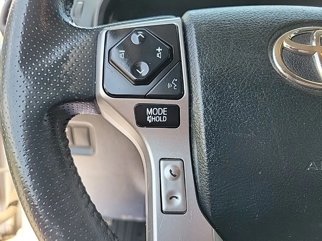 2021 Toyota 4Runner SR5 thumbnail 20