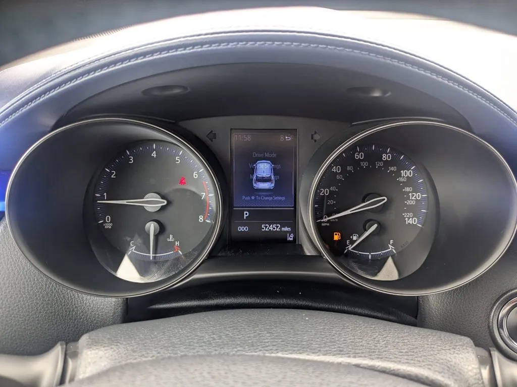 2021 Toyota C-HR LE thumbnail 15