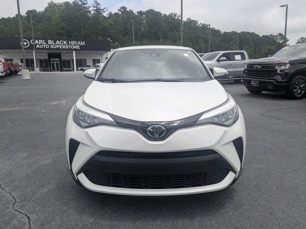 2021 Toyota C-HR LE thumbnail 2