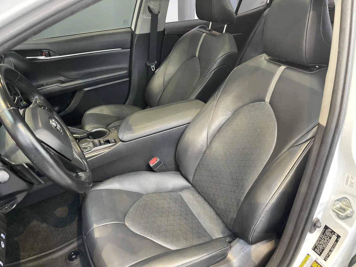 2021 Toyota Camry XSE thumbnail 11