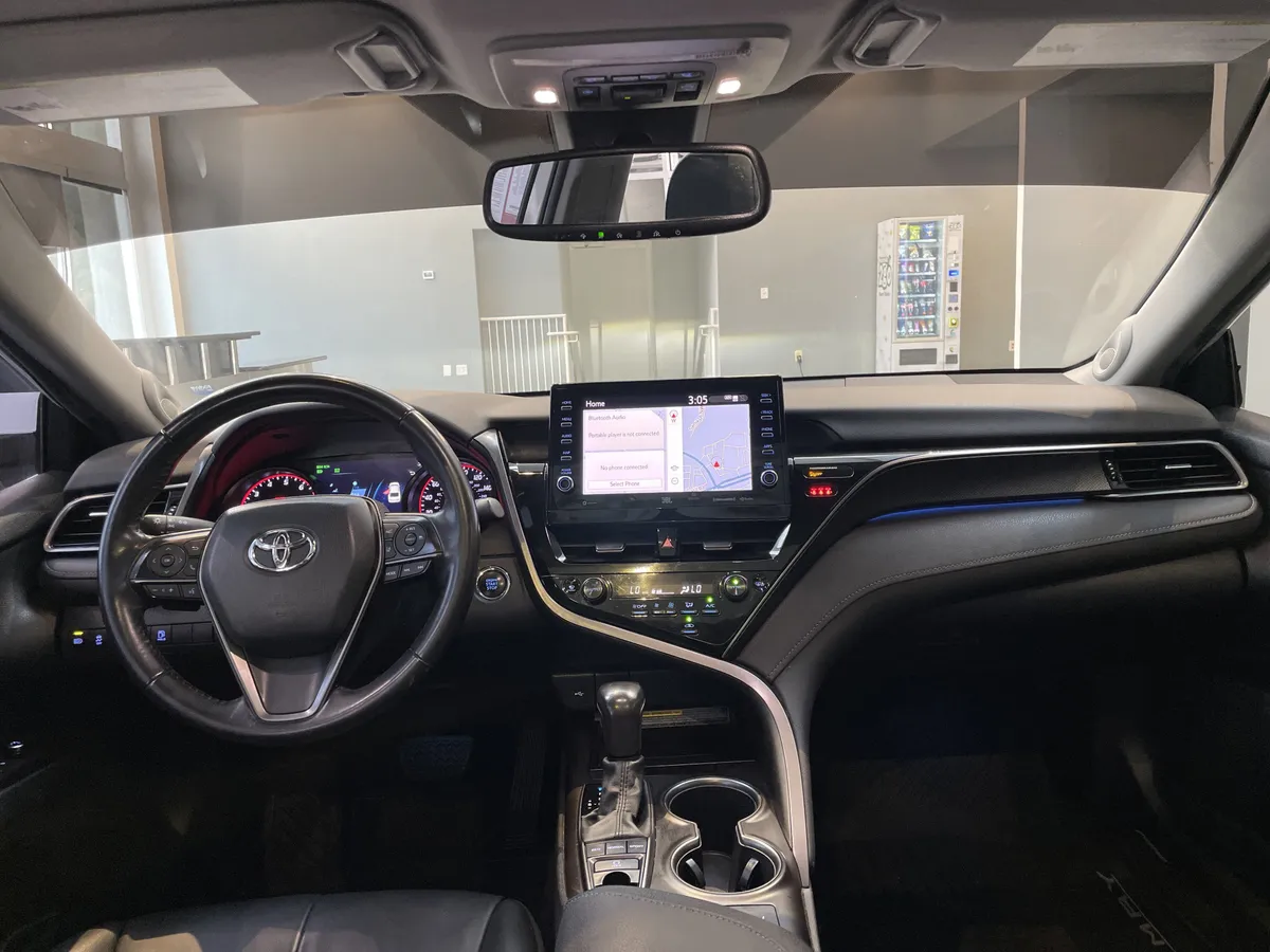 2021 Toyota Camry XSE thumbnail 21
