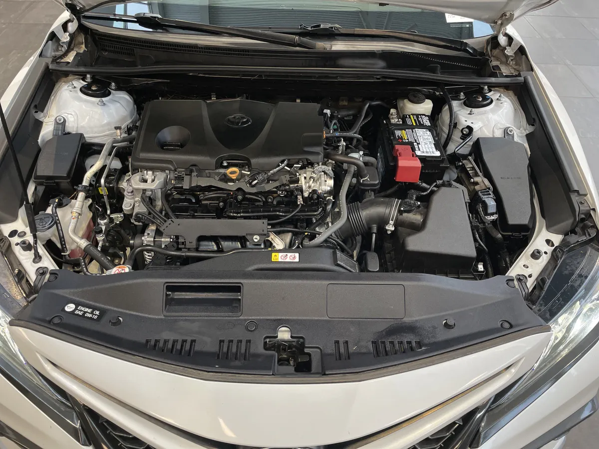2021 Toyota Camry XSE thumbnail 28