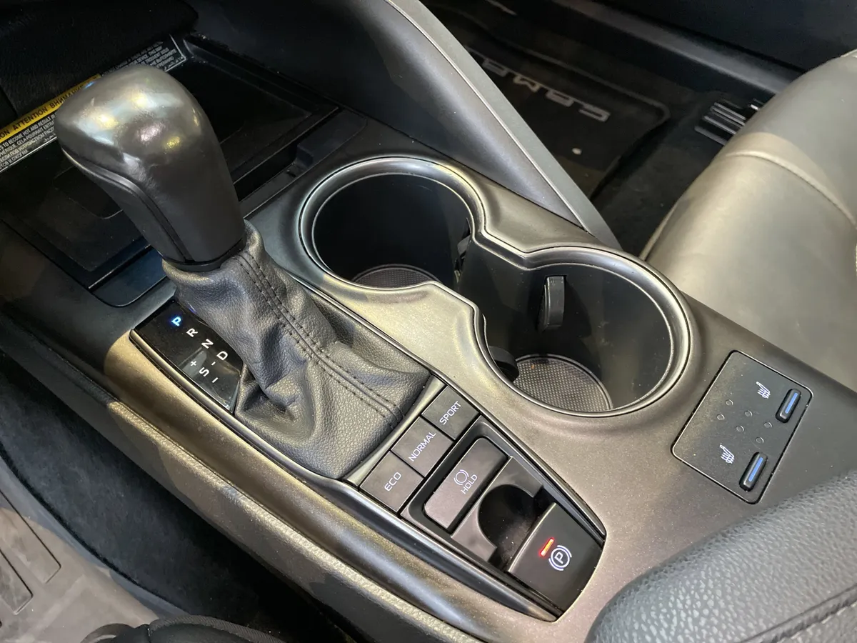 2021 Toyota Camry XSE thumbnail 36