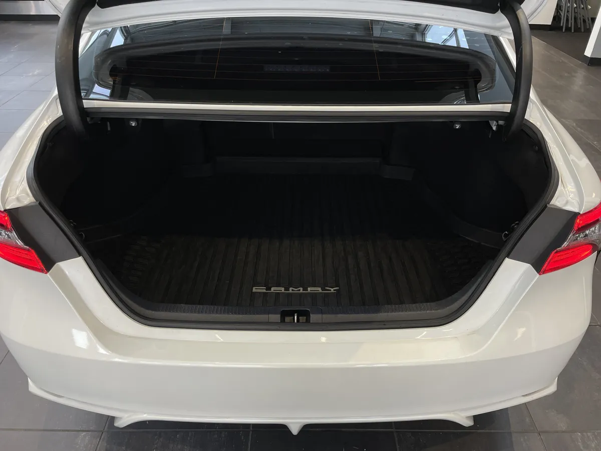 2021 Toyota Camry XSE thumbnail 37