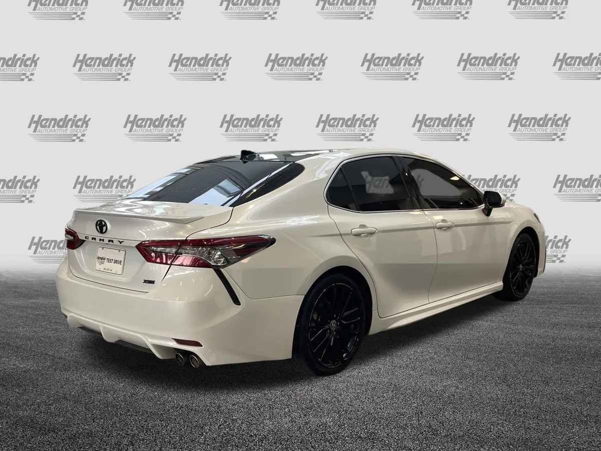 2021 Toyota Camry XSE thumbnail 7
