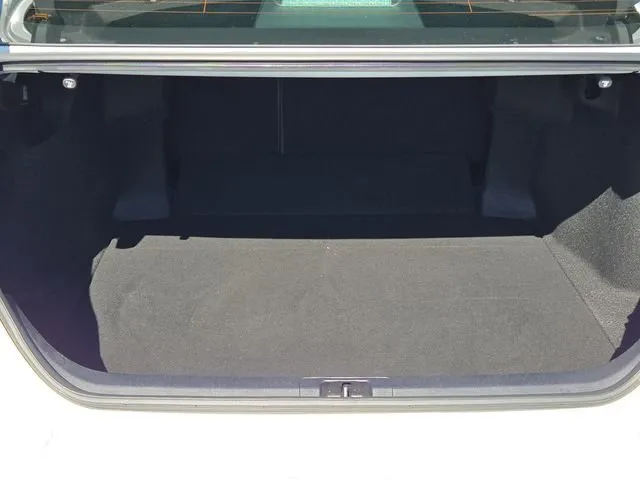 2021 Toyota Camry XSE thumbnail 13