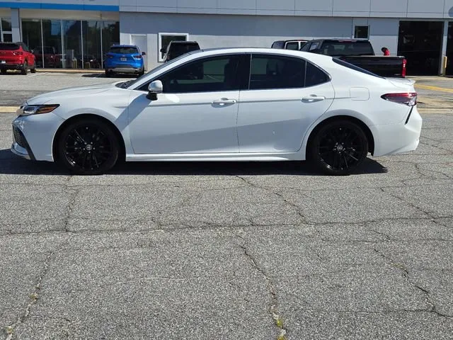 2021 Toyota Camry XSE thumbnail 14
