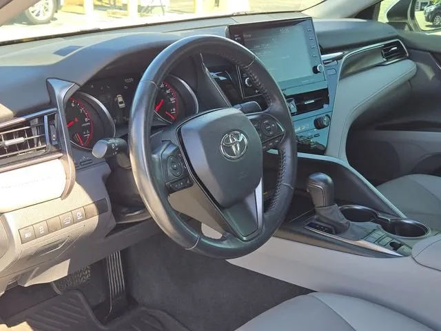 2021 Toyota Camry XSE thumbnail 17