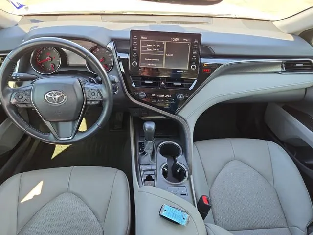 2021 Toyota Camry XSE thumbnail 21
