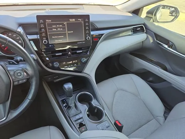 2021 Toyota Camry XSE thumbnail 22