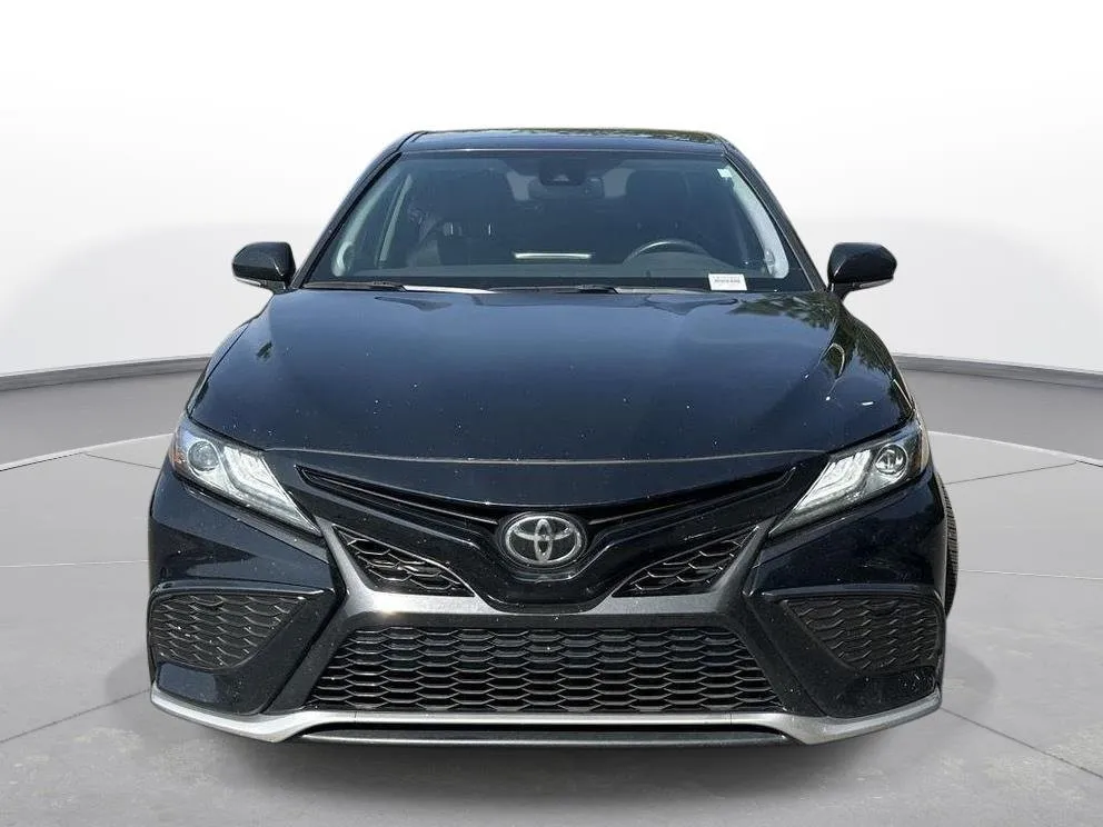 2021 Toyota Camry XSE V6 thumbnail 3