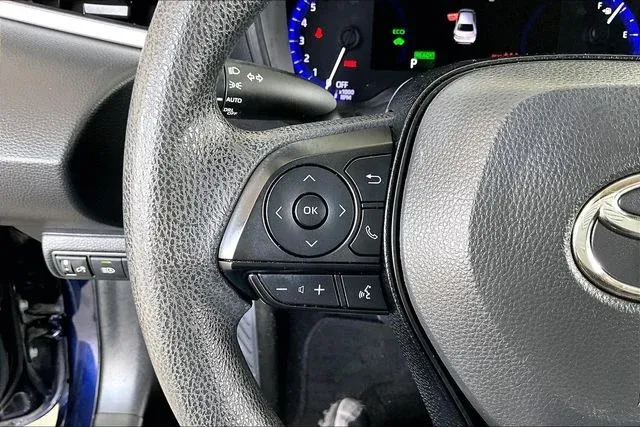 2021 Toyota Corolla Hybrid LE thumbnail 10