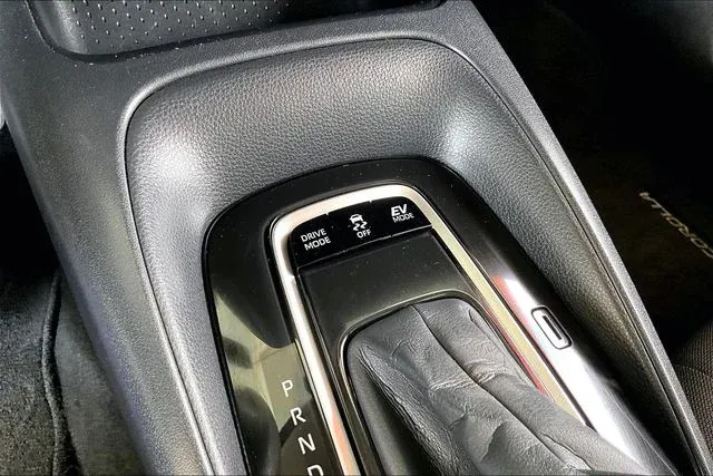 2021 Toyota Corolla Hybrid LE thumbnail 24
