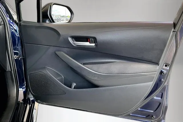 2021 Toyota Corolla Hybrid LE thumbnail 25