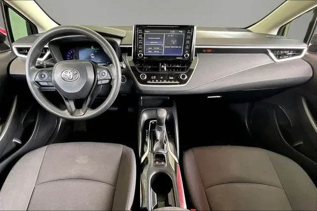 2021 Toyota Corolla Hybrid LE thumbnail 7