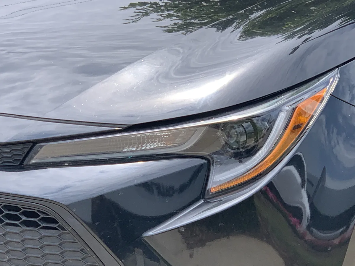 2021 Toyota Corolla LE thumbnail 5