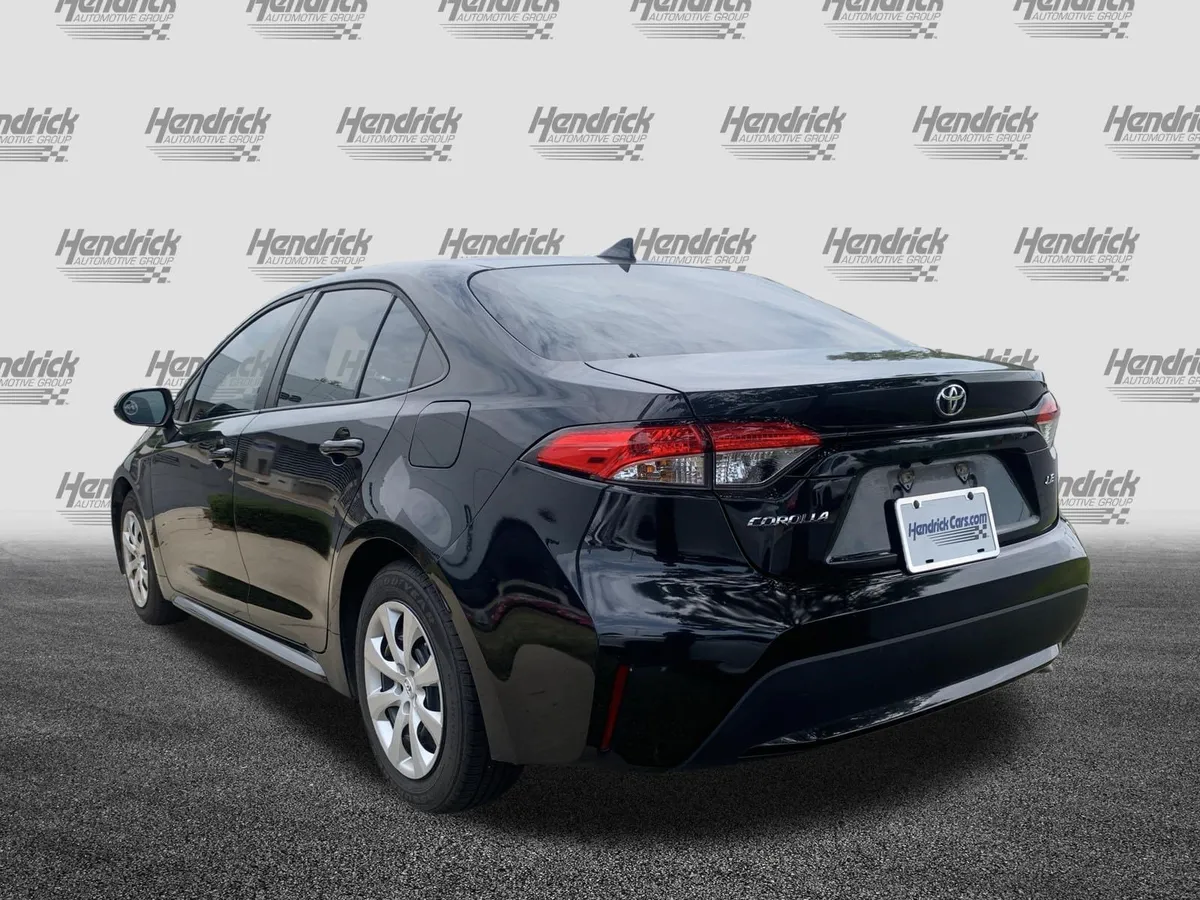 2021 Toyota Corolla LE thumbnail 7