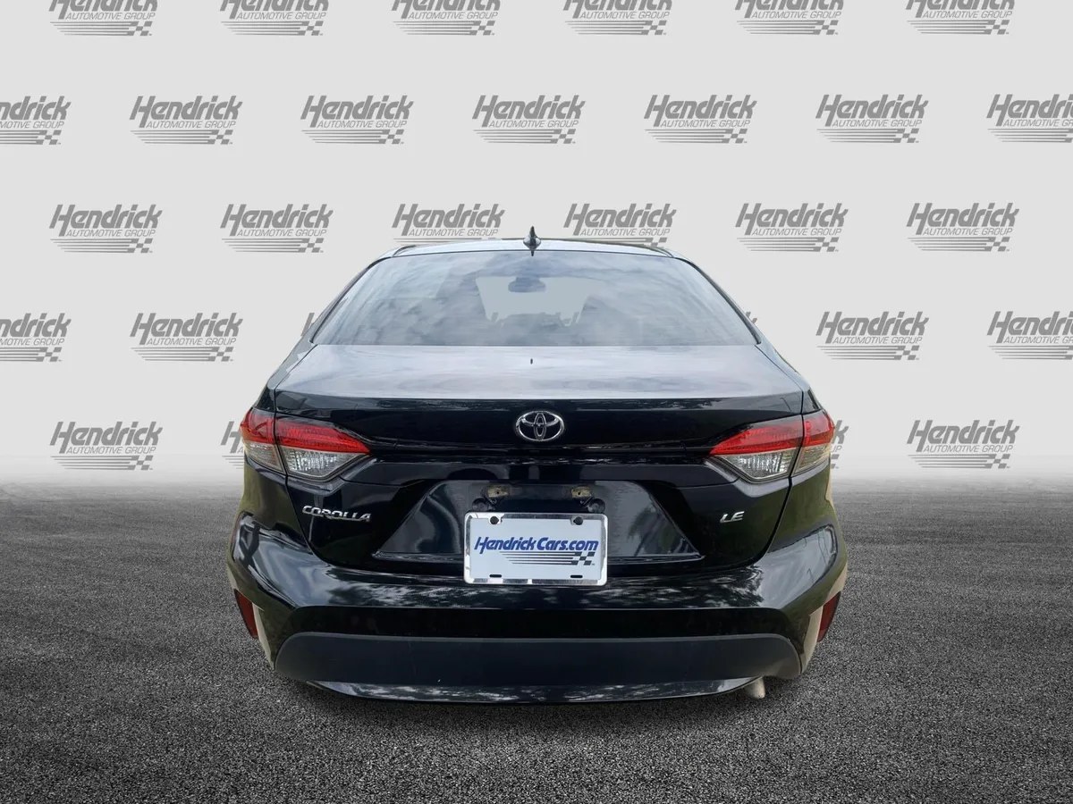2021 Toyota Corolla LE thumbnail 8