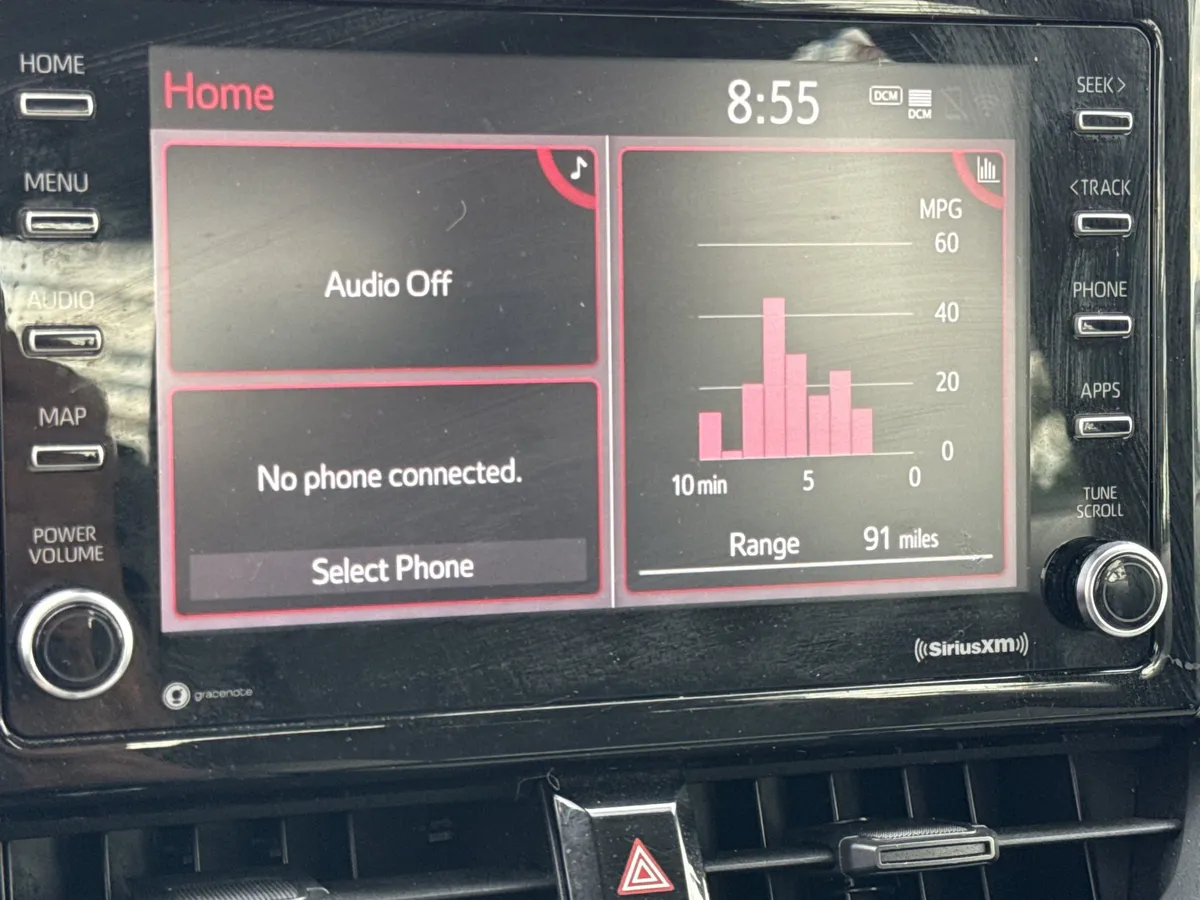 2021 Toyota Corolla LE thumbnail 21