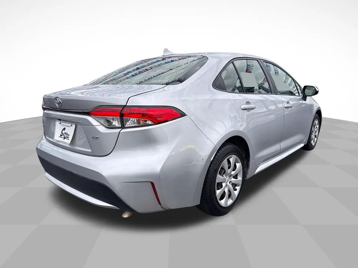 2021 Toyota Corolla LE thumbnail 6