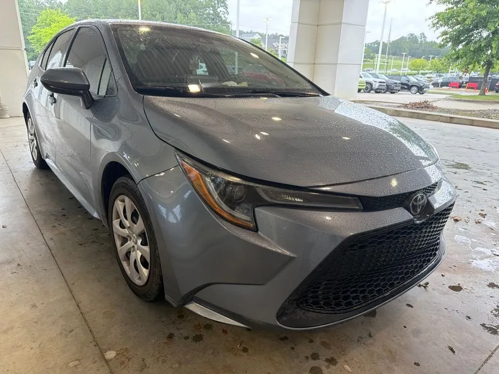 2021 Toyota Corolla LE thumbnail 4
