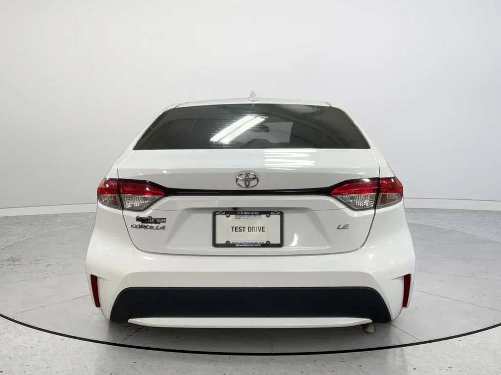 2021 Toyota Corolla LE thumbnail 8