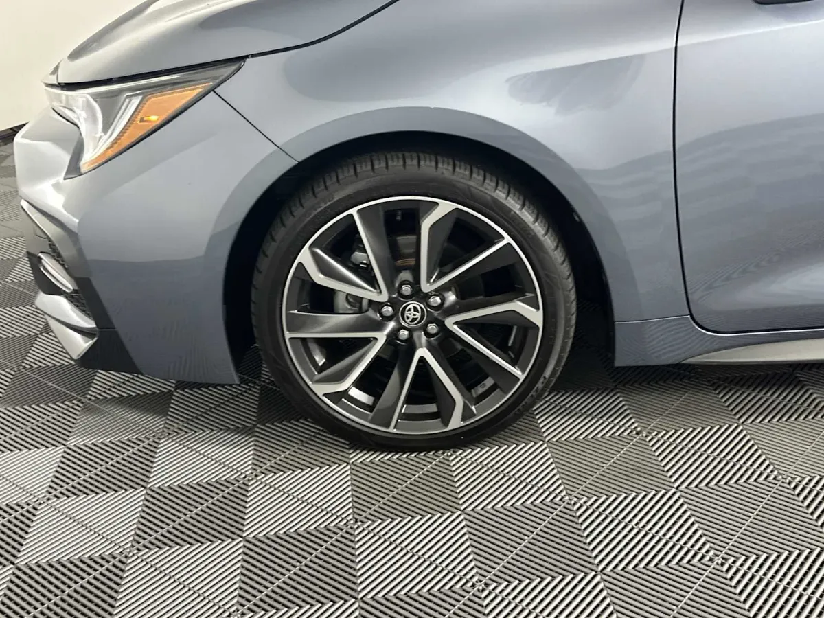 2021 Toyota Corolla SE thumbnail 12