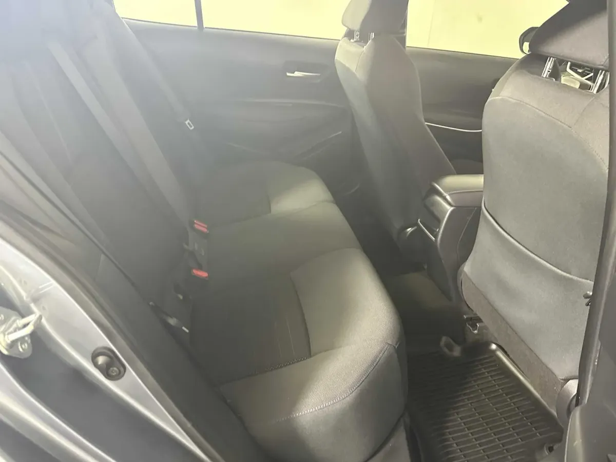 2021 Toyota Corolla SE thumbnail 19