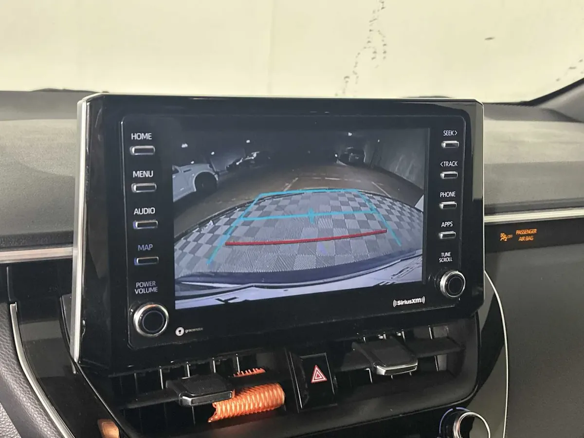 2021 Toyota Corolla SE thumbnail 32