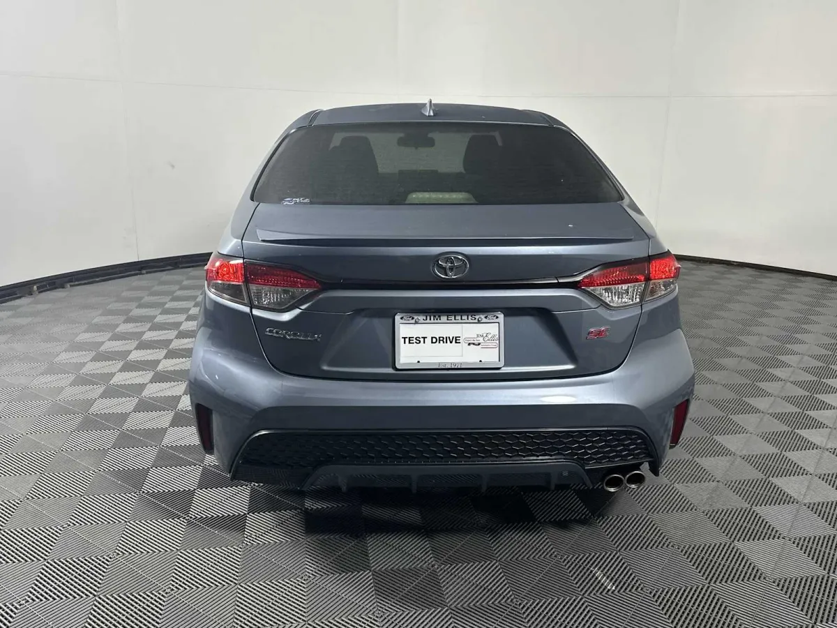 2021 Toyota Corolla SE thumbnail 7