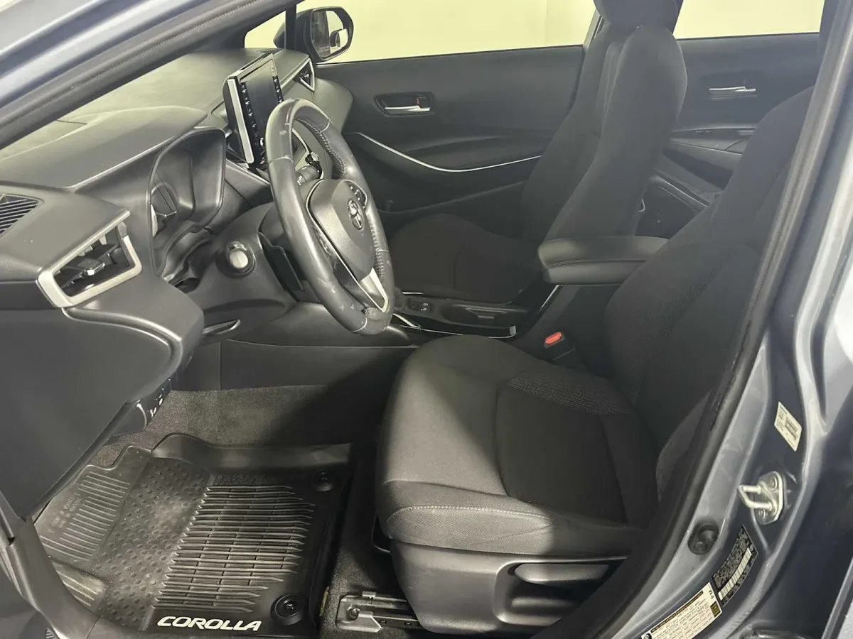 2021 Toyota Corolla SE thumbnail 9