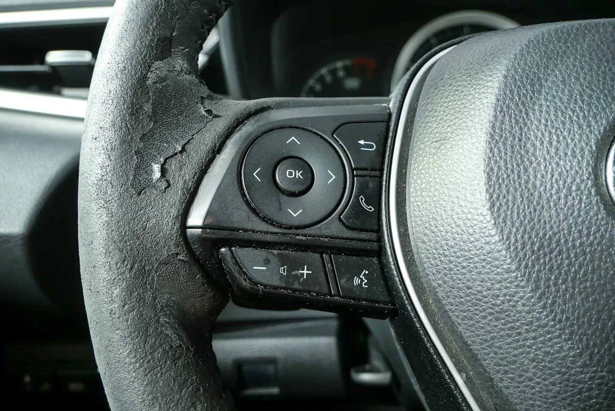 2021 TOYOTA COROLLA SE thumbnail 10