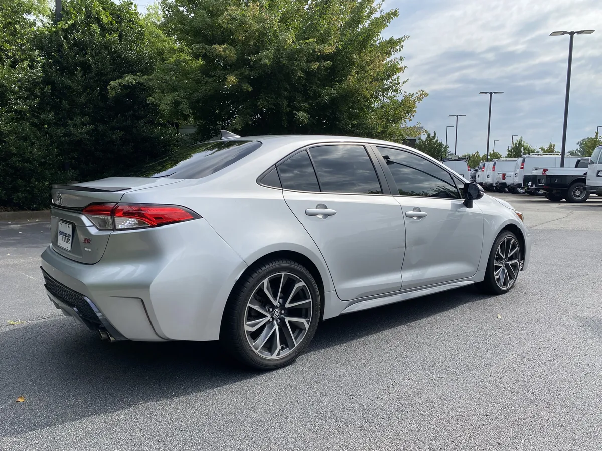 2021 Toyota Corolla SE thumbnail 6