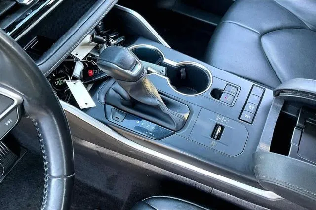2021 Toyota HIGHLANDER HYBRD thumbnail 16