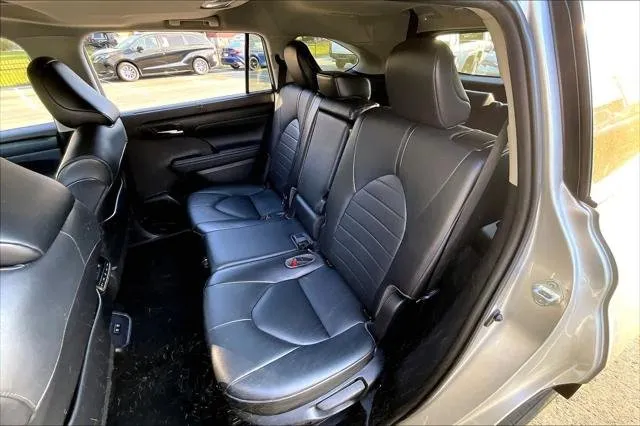 2021 Toyota HIGHLANDER HYBRD thumbnail 20