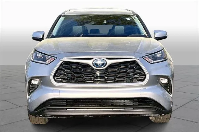 2021 Toyota HIGHLANDER HYBRD thumbnail 4