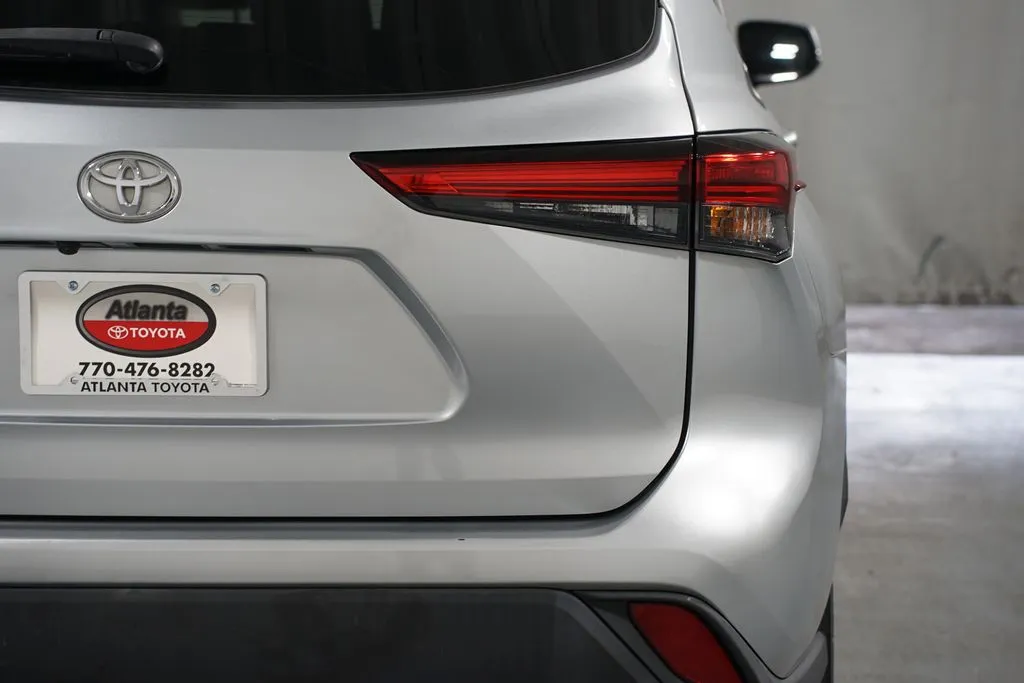 2021 Toyota Highlander L thumbnail 10