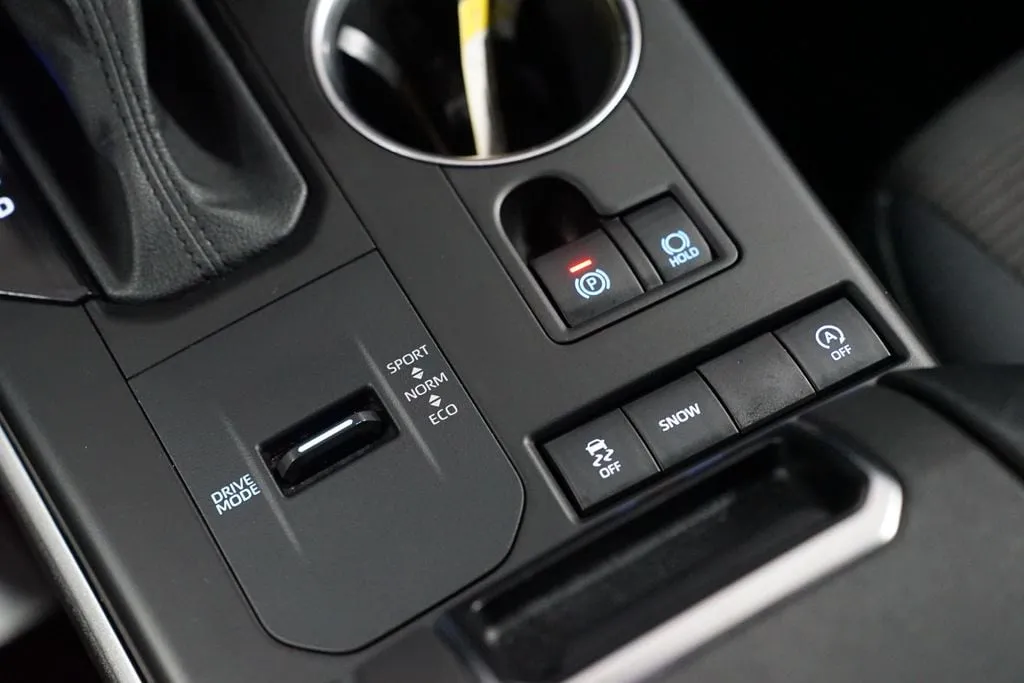 2021 Toyota Highlander L thumbnail 21