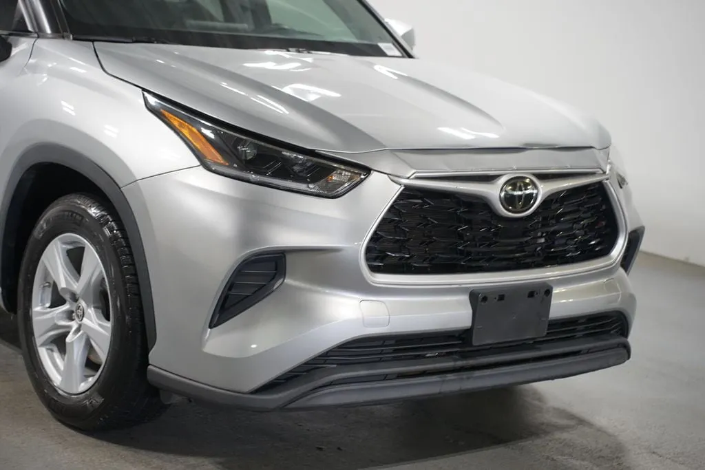 2021 Toyota Highlander L thumbnail 4