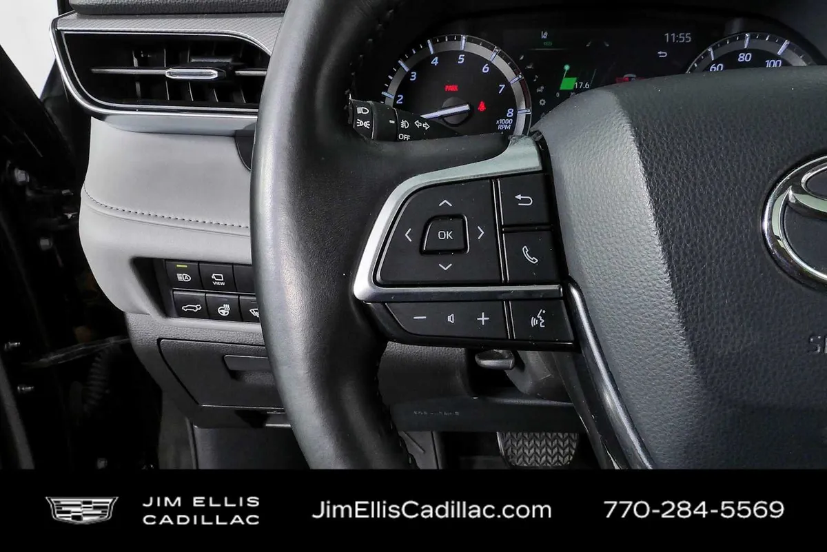 2021 Toyota Highlander Platinum thumbnail 9