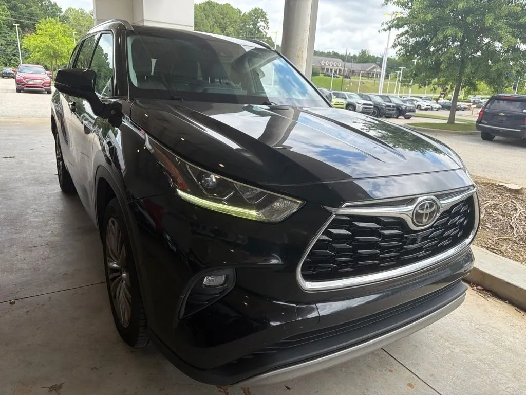 2021 Toyota Highlander Platinum thumbnail 4