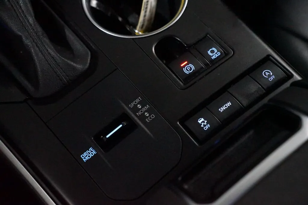 2021 Toyota Highlander XLE thumbnail 22