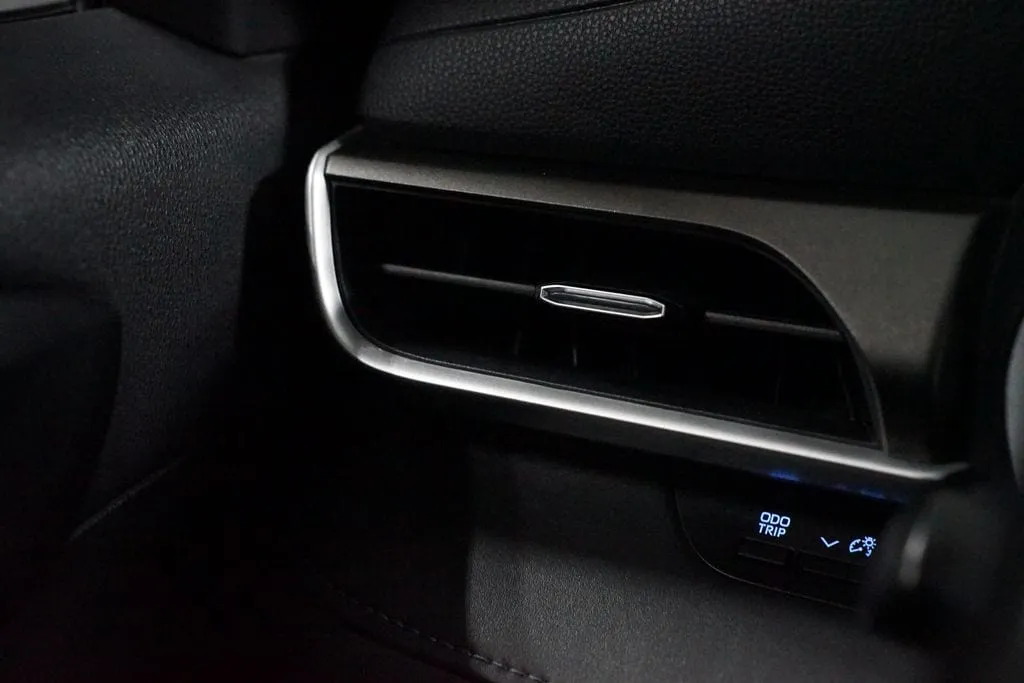 2021 Toyota Highlander XLE thumbnail 23