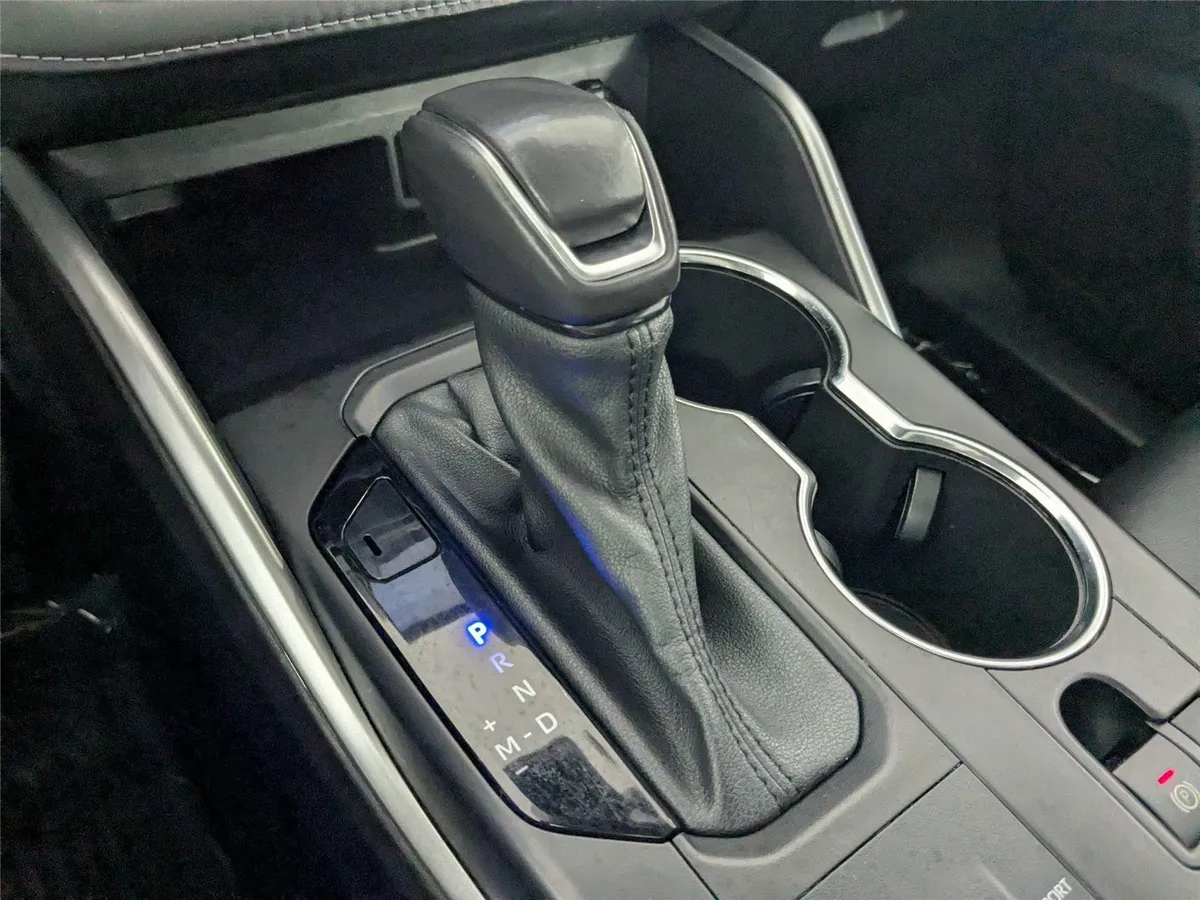 2021 TOYOTA HIGHLANDER XLE thumbnail 26