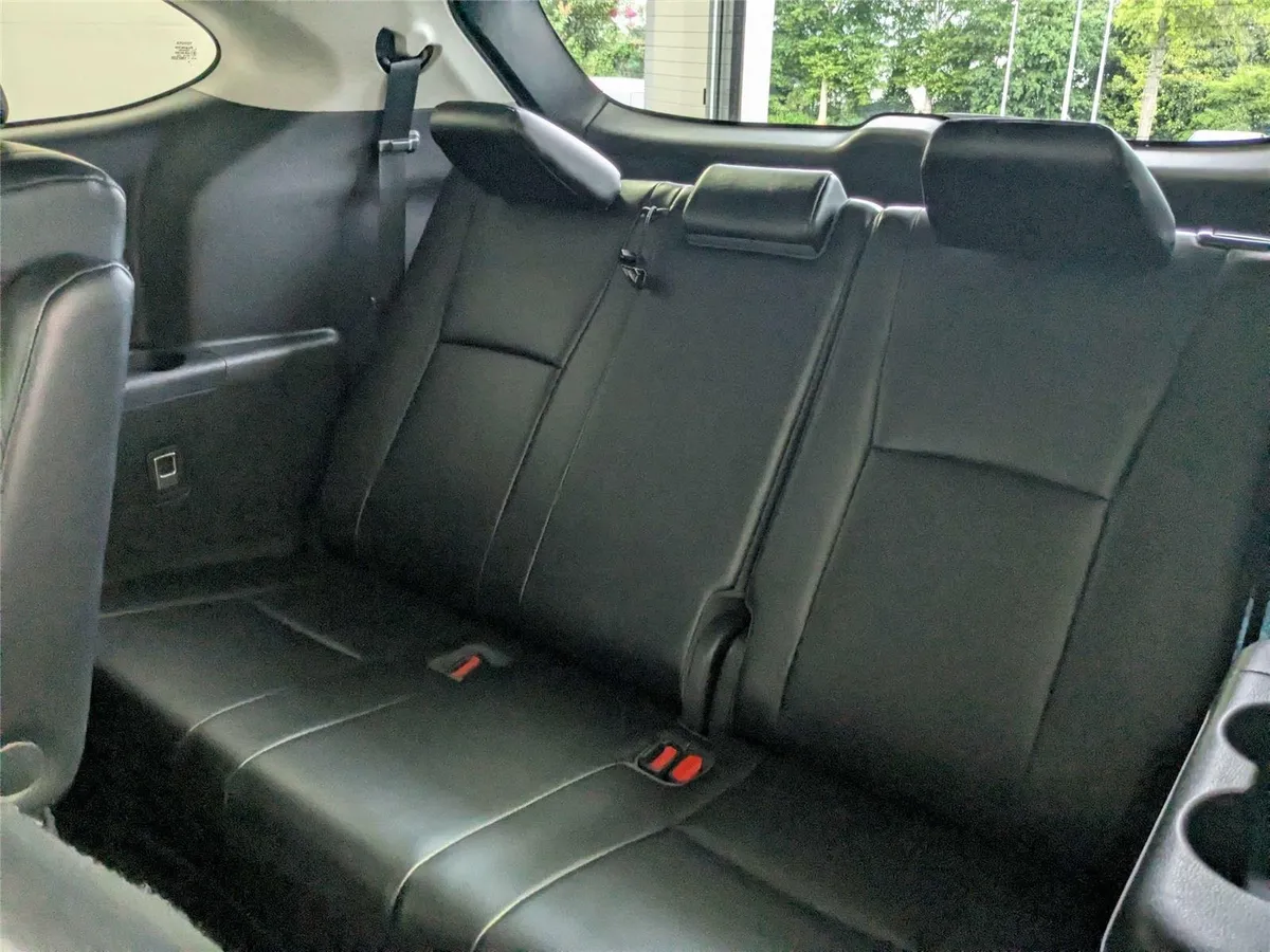 2021 TOYOTA HIGHLANDER XLE thumbnail 37