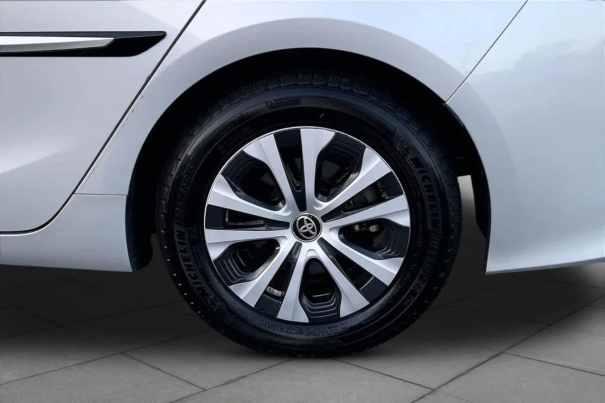2021 Toyota Prius Prime XLE thumbnail 11