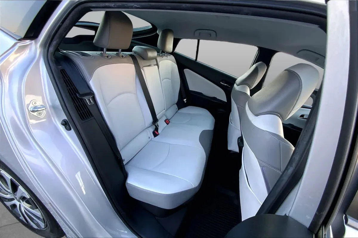 2021 Toyota Prius Prime XLE thumbnail 19